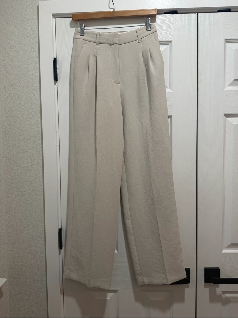 Aritzia The Effortless Pant Size 2
